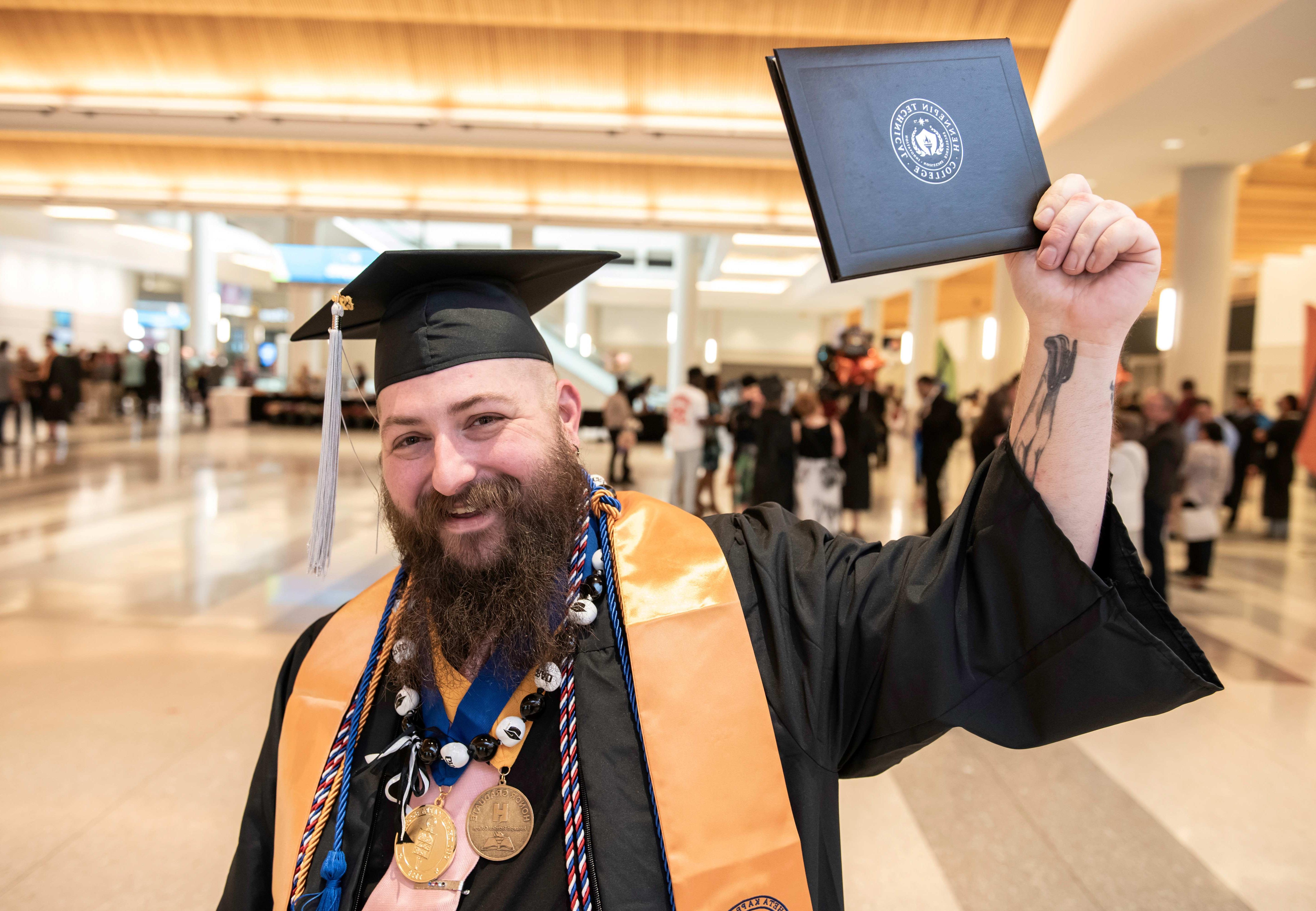 Marine vet graduates